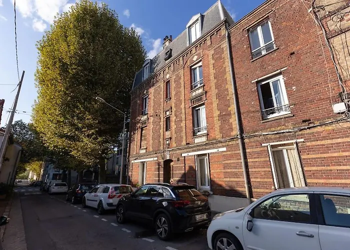 Evasion Urbaine - Au Pied Des Quais De Seine